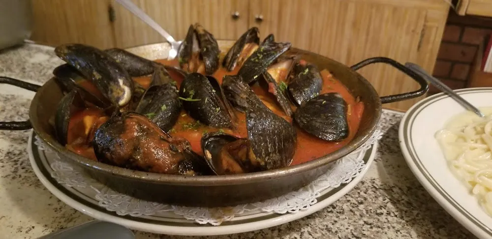 Mussels in Red Sauce